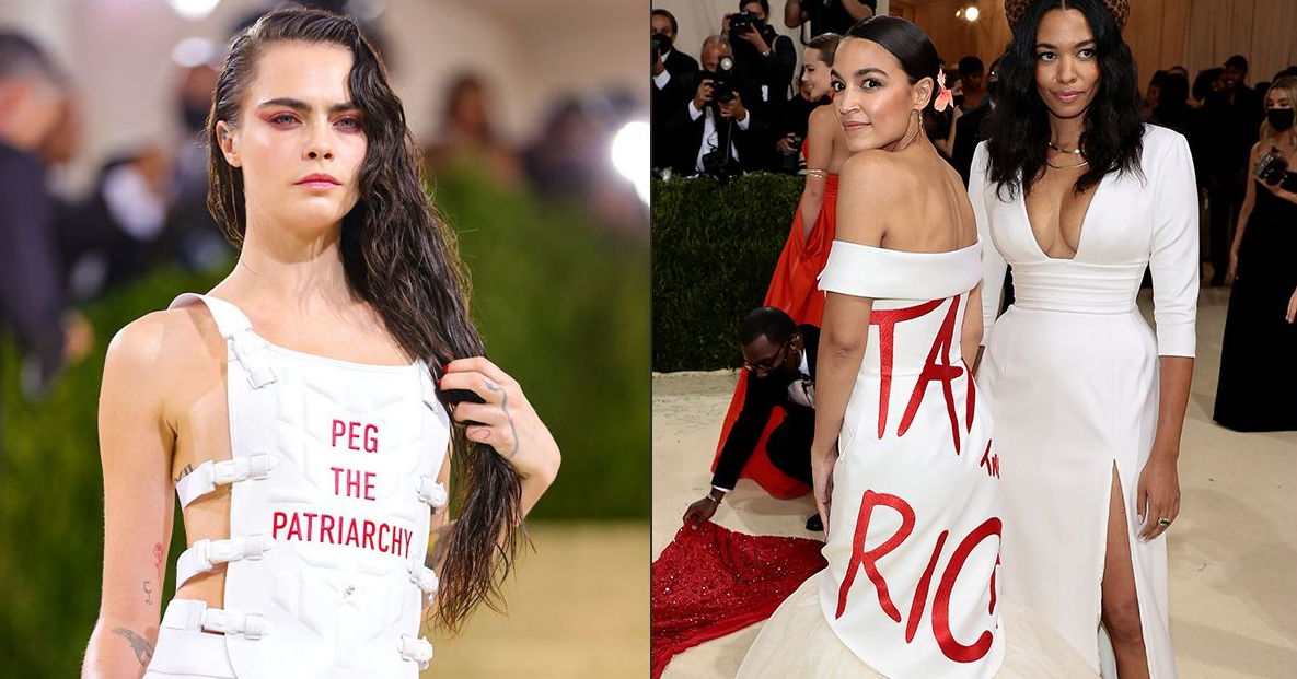 A sinistra Cara Delevingne con un giubbotto antiproiettile con la frase Peg the Patriarchy; a destra Alexandria Ocasio-Cortez ha scelto un abito bianco con la scritta in rosso , “Tax the rich” (Tassate i ricchi)