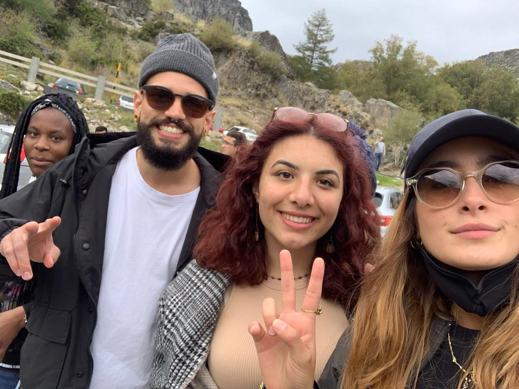 selfie di gruppo a guarda